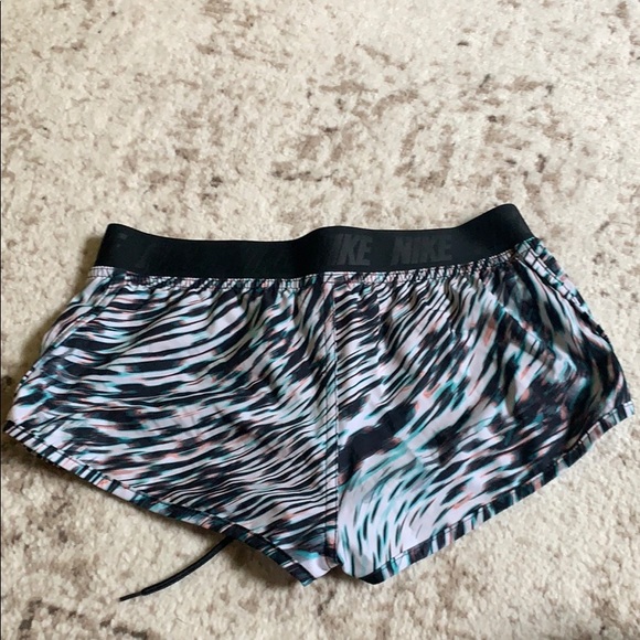 Nike shorts - Picture 2 of 2